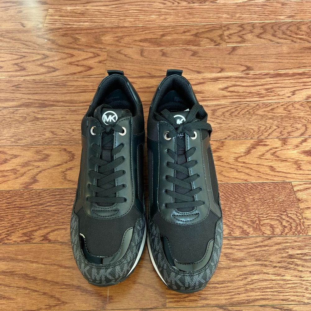 Michael Kors Wilma Logo Trainer Tech Canvas size 7.5m - Picture 3 of 7